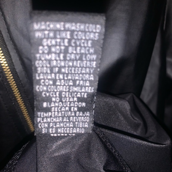 MAGNIFICENT CROPPED PLUS SIZE 3X FAUX LEATHER TOP! OR UNZIP & USE AS…A JACKET! - Picture 5 of 5